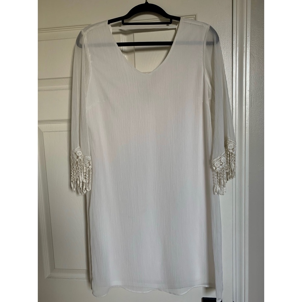White long sleeve dress